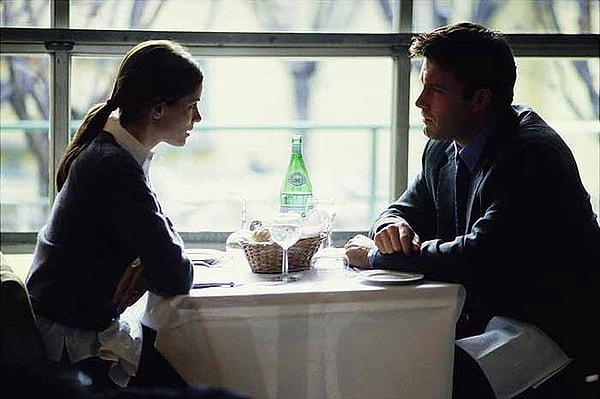 2. Чем вы обычно делитесь с близким другом?