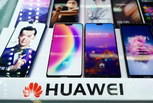 Artık akıllı telefon sektörünün öncülerinden biri haline gelmiş olan Huawei, alt markası olan Honor ile bomba bir telefon çıkarıyor: Huawei Honor View 20.