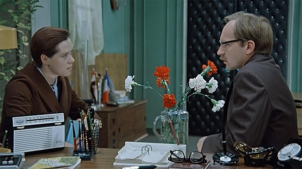 10. И последний вопрос будет о фильме "Служебный роман" Эльдара Рязанова.