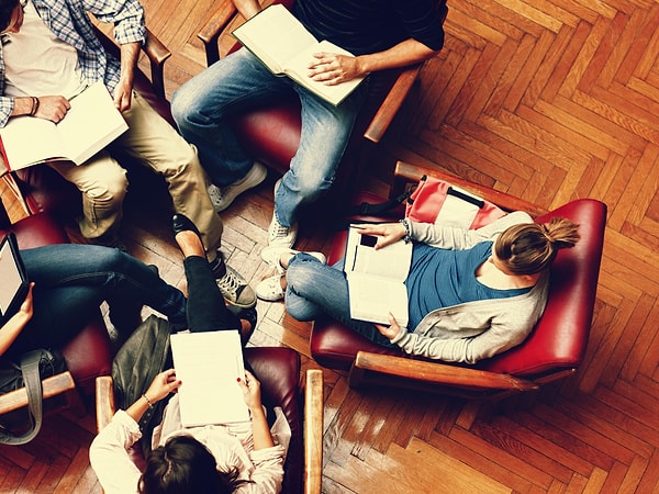 9. Вы легко отвлекаетесь (или вам трудно сосредоточиться), если вокруг вас что-то происходит или есть шум?