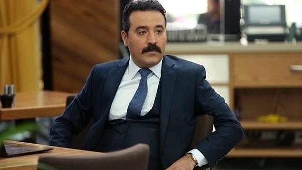 13. Mustafa Üstündağ bu sezon hangi dizide oynuyor?