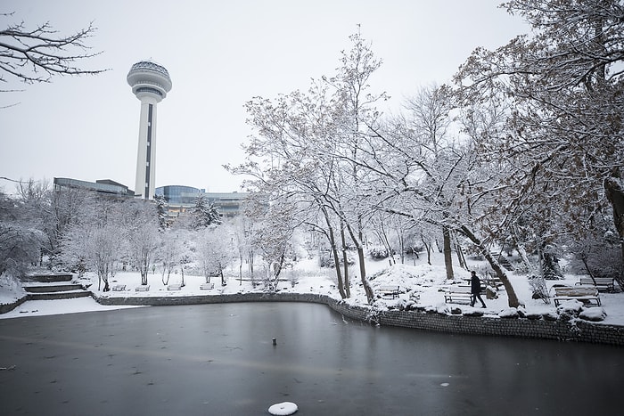 Kar Yağışı Kent Genelinde Etkili Oldu: 15 Fotoğraf ile Beyaza Bürünen Ankara