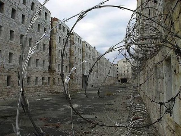 1. Сам себя загнал в ловушку