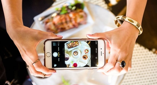 9 хитрых ресторанных трюков, благодаря которым вы готовы платить больше