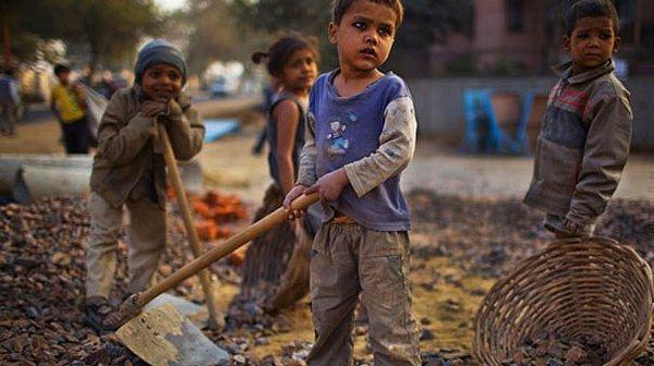 Hiç şüphesiz ki yoksulluktan en çok çocuklar etkileniyorlar...