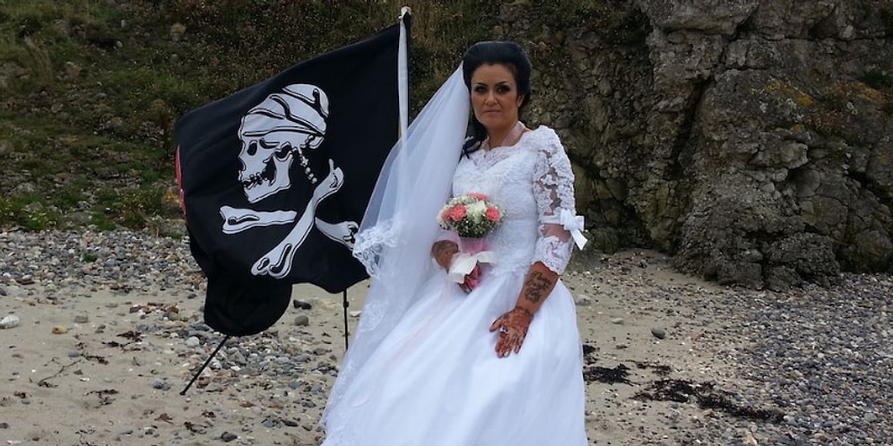 300 Yıl Önce Yaşamış Korsanın Hayaleti ile Evli Olan Kadın Eşinden Boşandığını Açıkladı