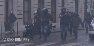 Sarı Yelekliler Protestoları Sırasında Tanıdık Çıkan Polis ve Protestocunun Selamlaştığı Anlar