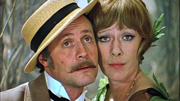 1. Какой актер снялся в роли короля в фильме "Обыкновенное чудо"?