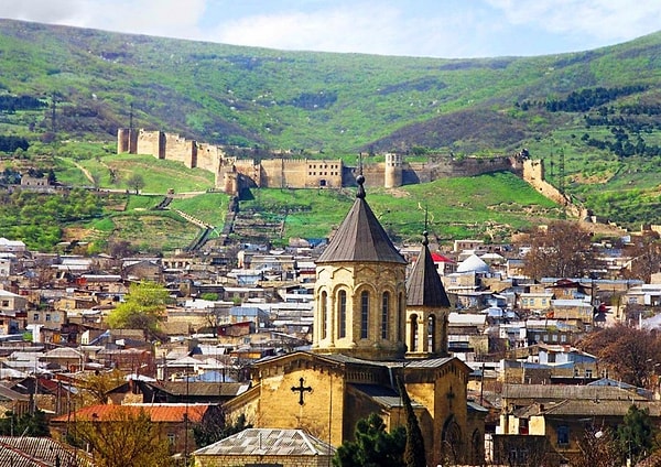 7. Какой город является самым южным в нашей стране?