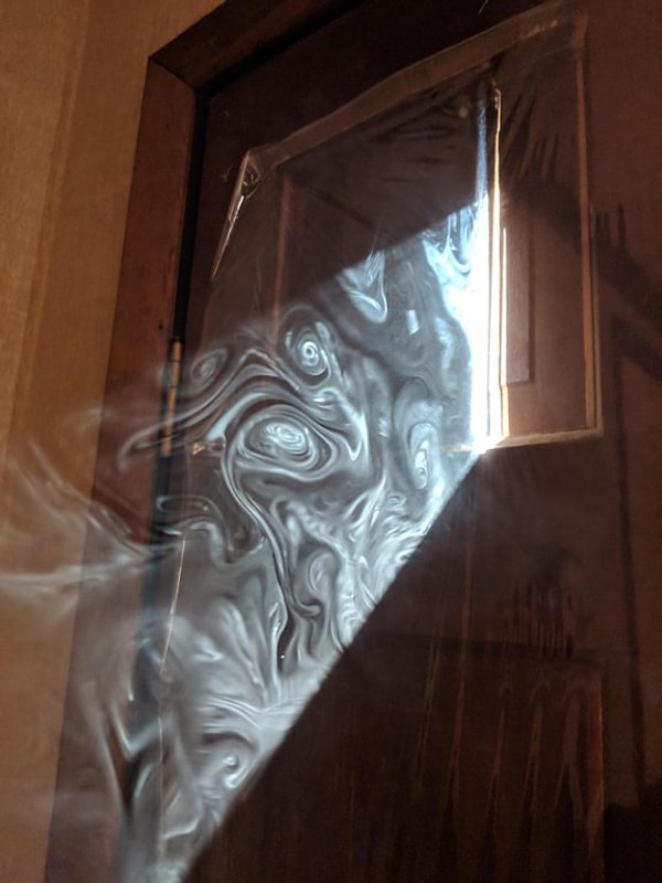 13. Дым, сливающийся с лучами солнца: