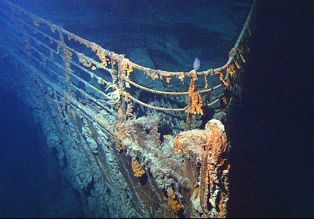 OceanGate ismindeki kuruluş, okyanusun derinliklerinde özenle korunan Titanic enkazını, turistlerin ziyaretine 84,000 sterlinden açacak.