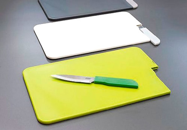 8. Какая из разделочных досок наиболее гигиенична?