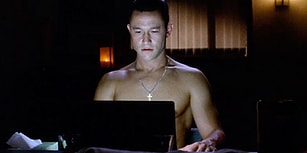 Kocasını Çırılçıplak Yakalayınca Günde 3 Saat Porno İzleyen Bir Bağımlı Olduğunu Fark Eden Kadın