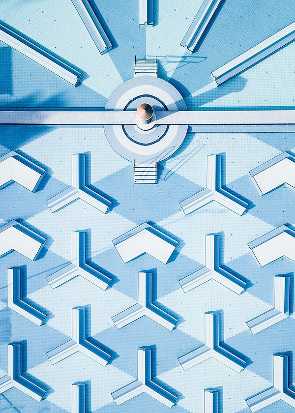 17. "Бассейн" - Патрик Селецкей (Венгрия)