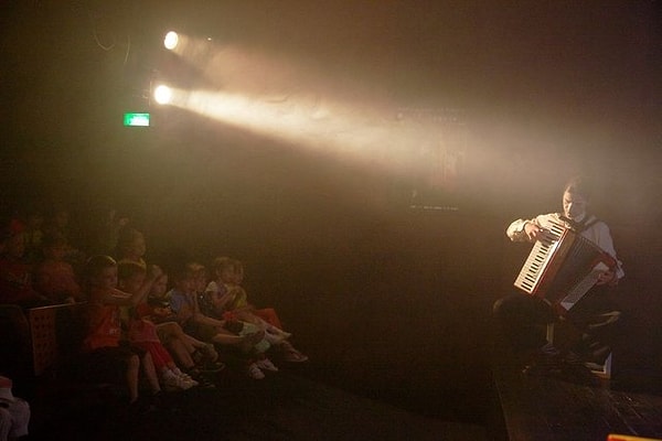 9. "Священная мелодия"