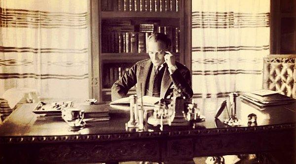 8. Atatürk hangi bilimsel alanda kitap yazmıştır?