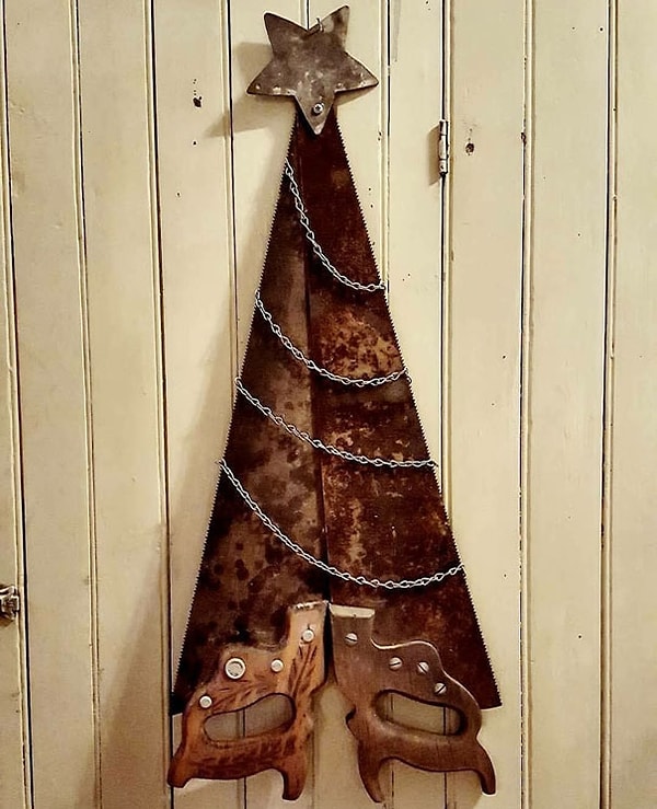 10. Елка из двух пил