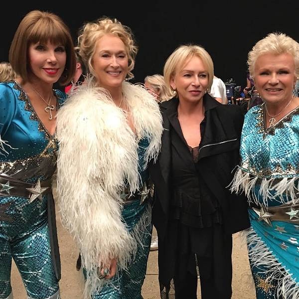 12. Воссоединение оригинального трио – Кристин Барански, Мерил Стрип и Джули Уолтерс – а также создателя и продюсера “Mamma Mia” Джуди Креймер.