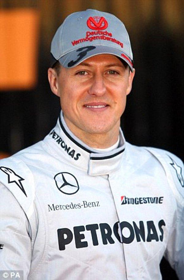 İyileşme sürecinin oldukça yavaş ilerlediği Schumacher'in 15 yaşındaki oğlu Mick tarafından belirtilmişti.