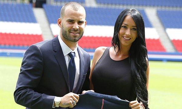 İspanyol futbolcu Jese Rodriguez ve model olan sevgilisi Aurah Ruiz uzun bir beraberliğin ardından bu yılın başlarında ayrıldılar.