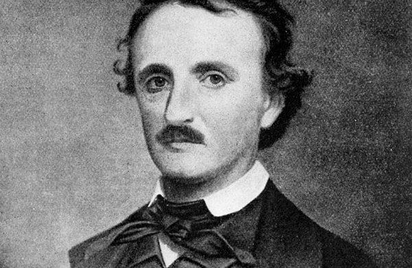 Edgar Allan Poe’nun hayatı ölümle iç içe geçmiş gibiydi adeta. Çok küçük yaşlarda anne ve babasını kaybeden Poe, kardeşlerinden ayrılmak zorunda kalmış ve başka bir aileye evlatlık verilmişti.