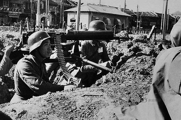 20. Çin makineli tüfek mürettebatı, Şangay Savaşı, 1937