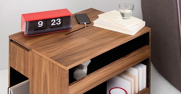 13. Вы кладете все вещи, которые вам могут понадобиться, прежде чем лечь в постель, чтобы не вставать с нее в случае чего?