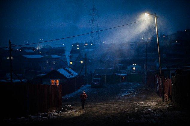 Dünyanın en soğuk başkenti olan Ulan Batur'dan yükselen duman.