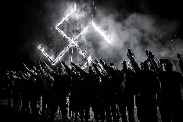Amerika'da eylem yapan Neo-Naziler.