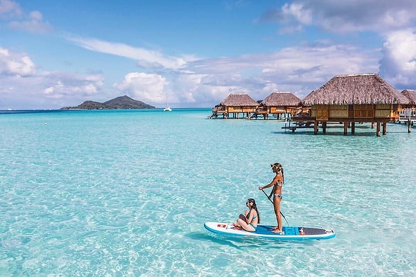 3. Какой стране принадлежит остров Таити?