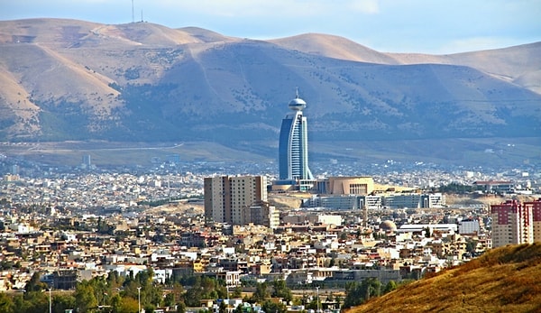 3. В какой стране находится город Сулеймания?