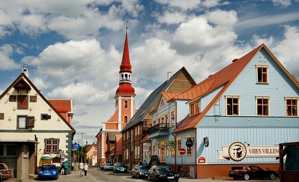 7. В какой стране находится город Пярну?