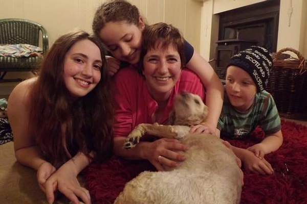 После Мэри говорила со многими другими женщинами, которые забеременели от ее мужа и стали жертвами той же самой лжи.