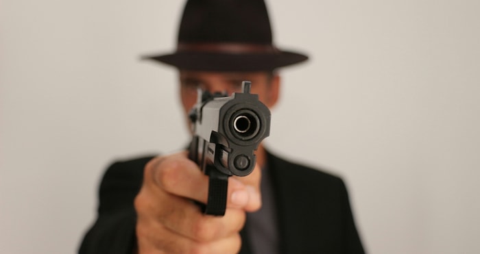 Женщина считала своего мужа агентом ЦРУ, а выяснилось, что у него еще 3 жены и 13 детей