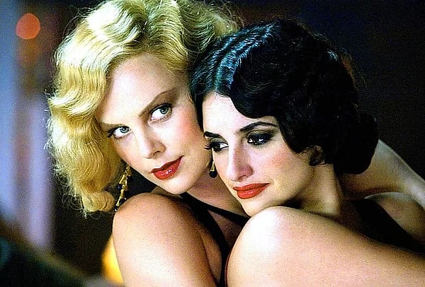 8. Богатая и избалованная Гильда, ведущая достаточно свободный образ жизни, становится причиной знакомства простого ирландского парня с очаровательной испанкой. И происходит это в фильме...