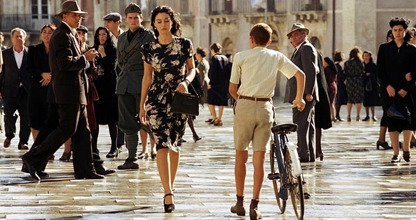 7. Красавица-вдова, наваждение мужчин и предмет зависти женщин из киноленты...