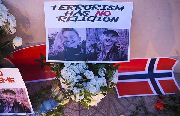 Üç ülkede de yapılan anmada 'Terörün dini yoktur' sloganı atıldı.