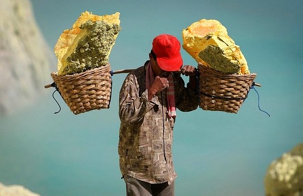 Kawah Ijen Volkanı, Endonezya'nın Java Adası'nda bulunuyor.