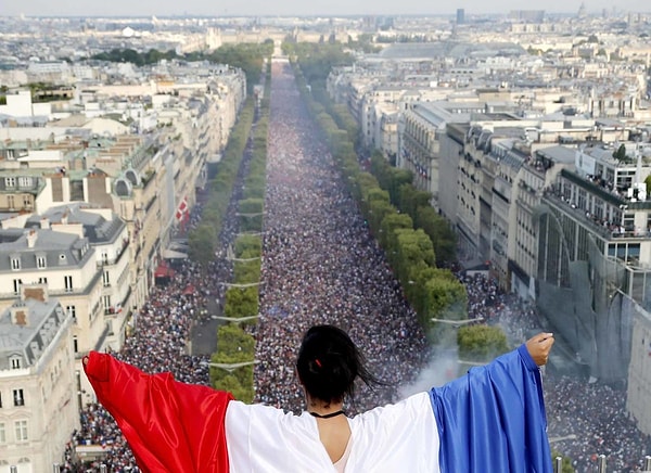 1. Как называется государственный гимн Франции?