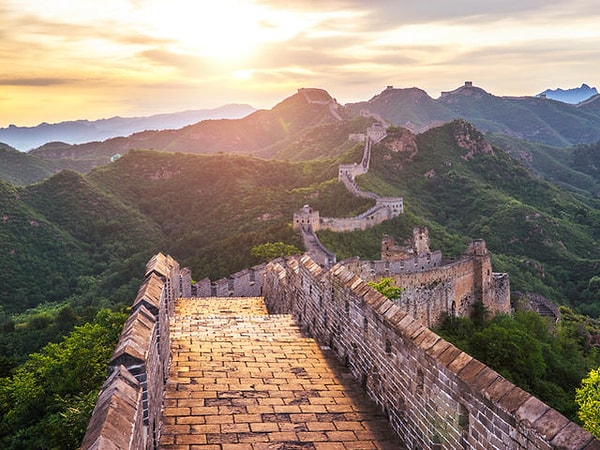 4. Великая Китайская стена - единственный искусственный объект, видимый из космоса