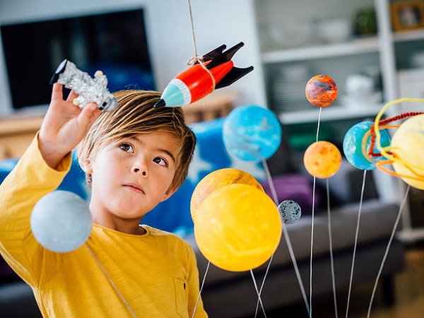 7. Существует 8 планет в Солнечной системе