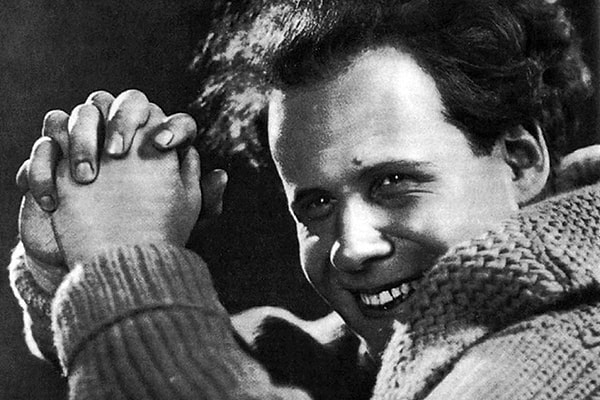 3. Режиссером какого из этих фильмов не был Сергей Эйзенштейн?