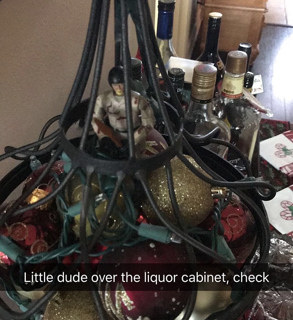 7. А этот паренек отвечает за бар