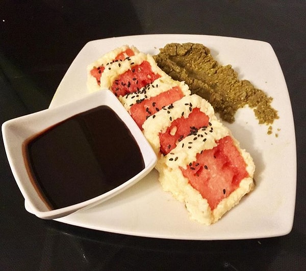 4. Арбузные суши 🤢