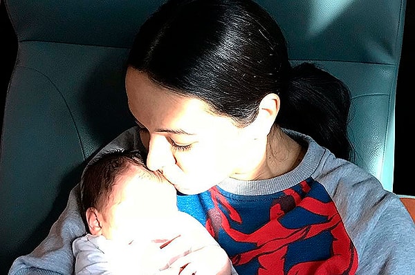 4. Впервые мамой стала также балерина Галина Вишнева. В мае она родила мужу Константину Селиневичу сына Рудольфа.