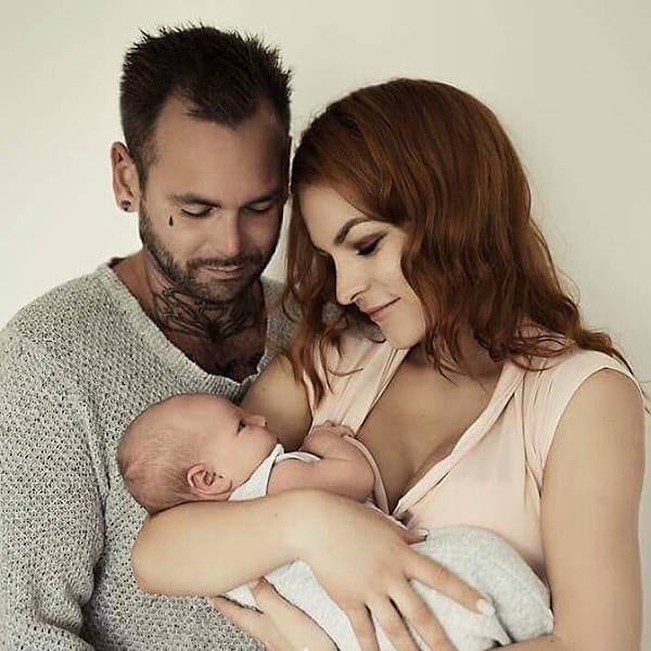 10. Мэрилин Керро, расставшись с Александром Шепсом, начала встречаться с норвежцем Марком Александром Хансеном и родила от него сына.