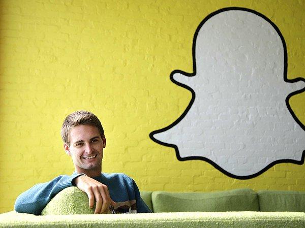 Snapchat'in CEO'su Evan Spiegel'ı uzun mesai saatleri bekliyor diyebiliriz...