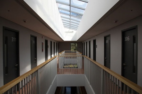 9. В тюрьме чисто и тепло...