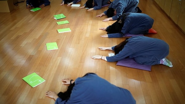 10. Тем не менее многие бывшие "заключенные" считают, что именно прибывание в этом заведении помогло им разобраться в себе и снять напряжение