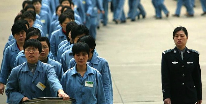 Заплати деньги - попади в тюрьму: Зачем корейцам такого рода заключение?